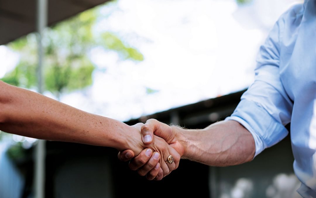 Did you know people decide ten things about you within the first ten seconds of meeting you?